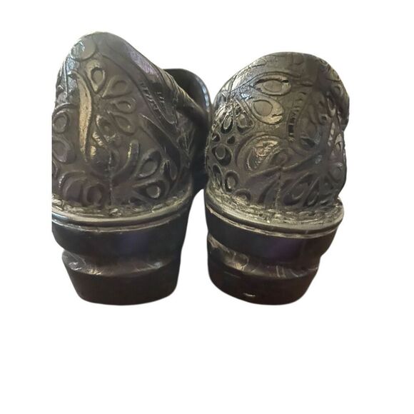 BOC Born Concept Women's Black Leather Floral Paisley Embossed Clog Size 8.5M - Picture 8 of 13
